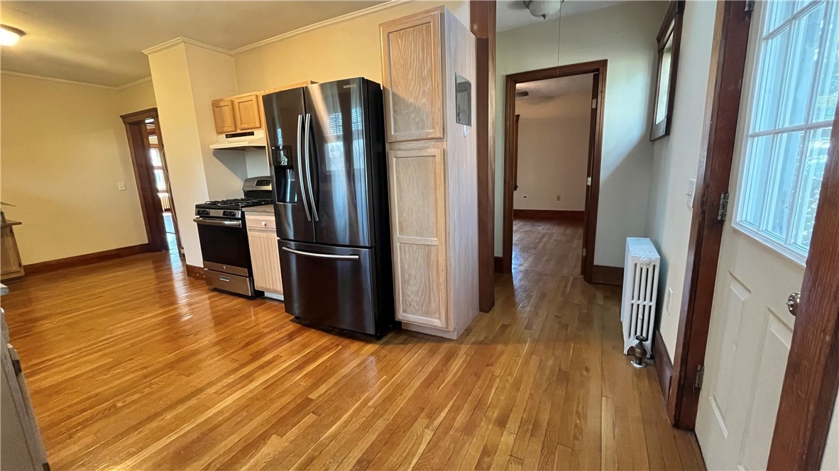 554 East Main Road