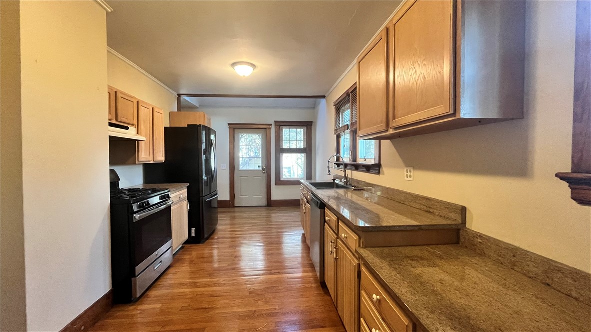 554 East Main Road