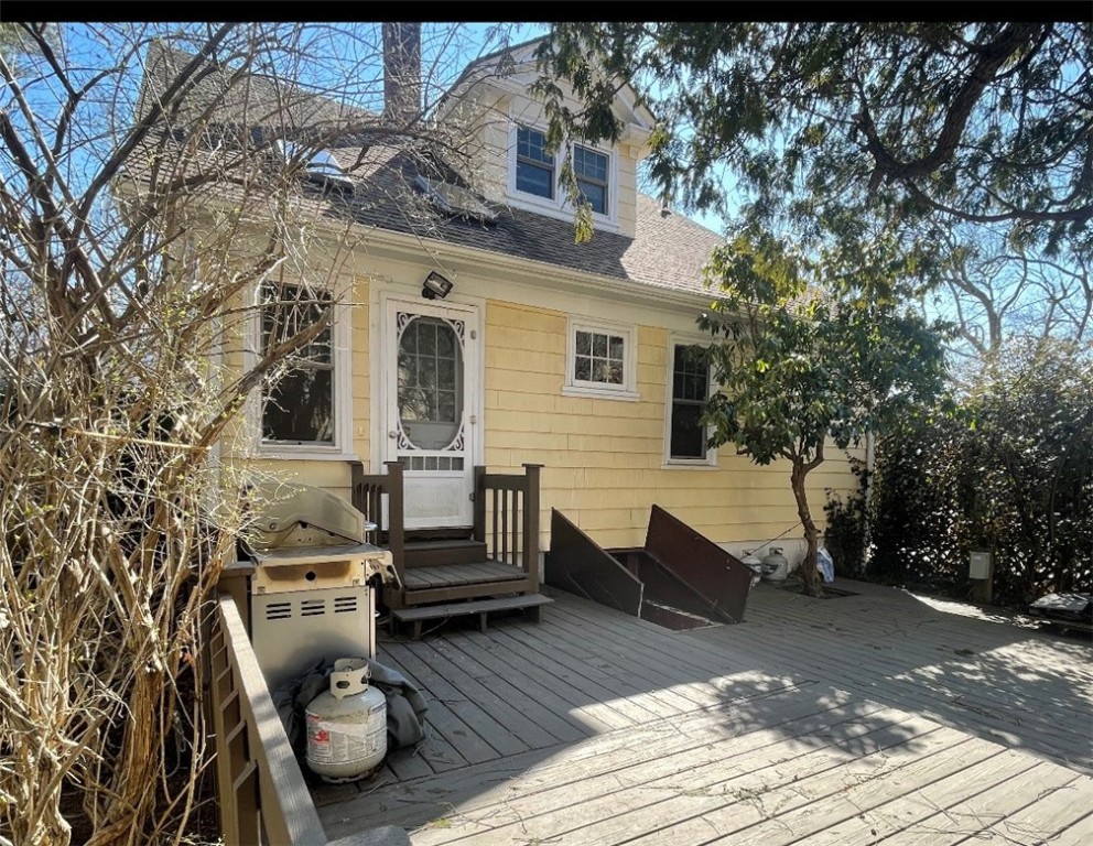 554 East Main Road