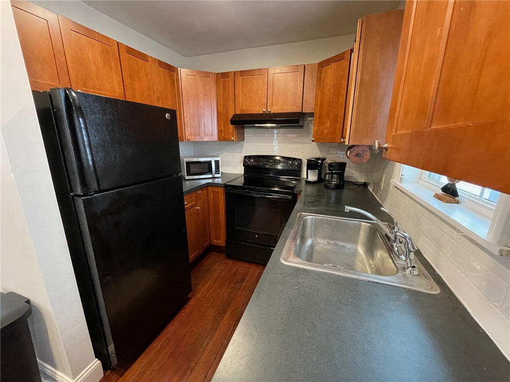 12 Callender Avenue