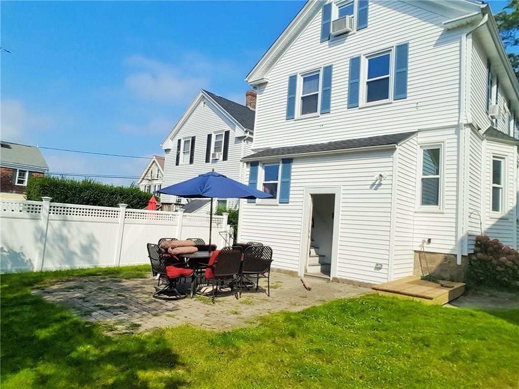 19 Carroll Avenue