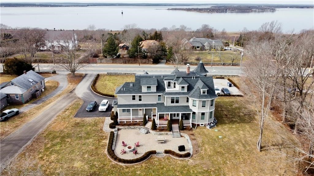 567 Bristol Ferry Road 1