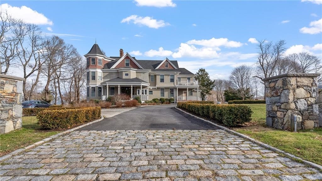 567 Bristol Ferry Road 1