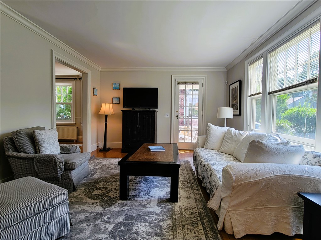 60 Prairie Avenue