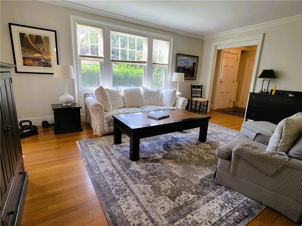 60 Prairie Avenue