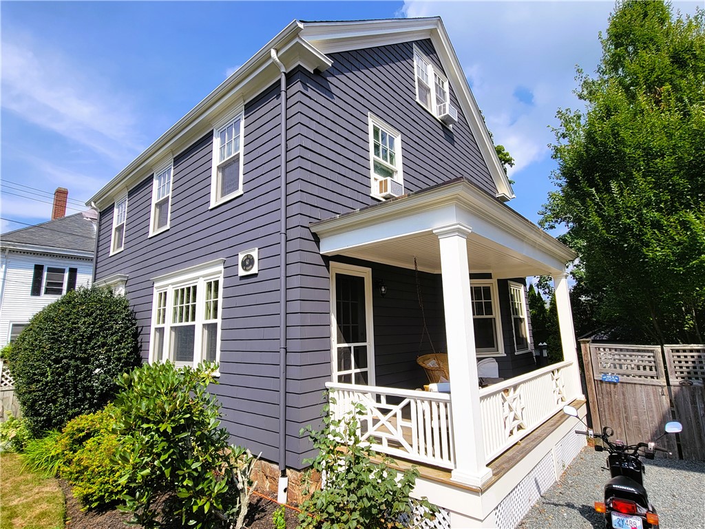 60 Prairie Avenue