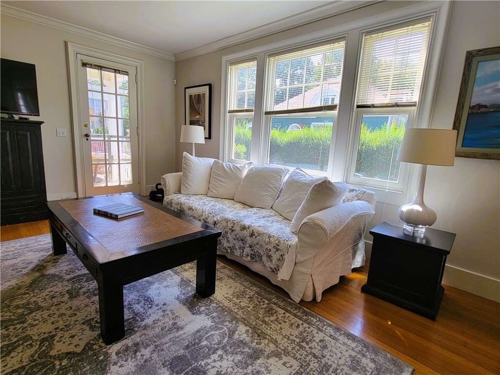 60 Prairie Avenue