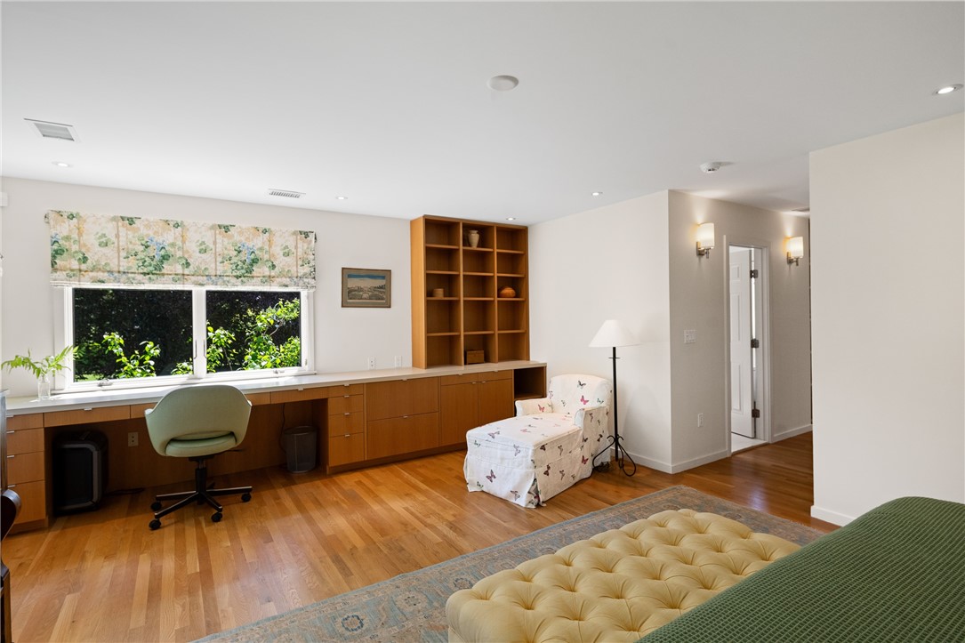 4 Alpond Drive