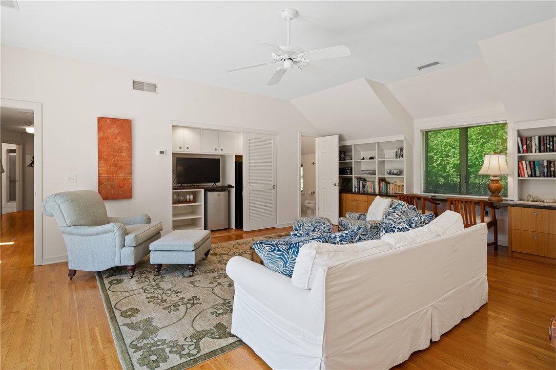 4 Alpond Drive
