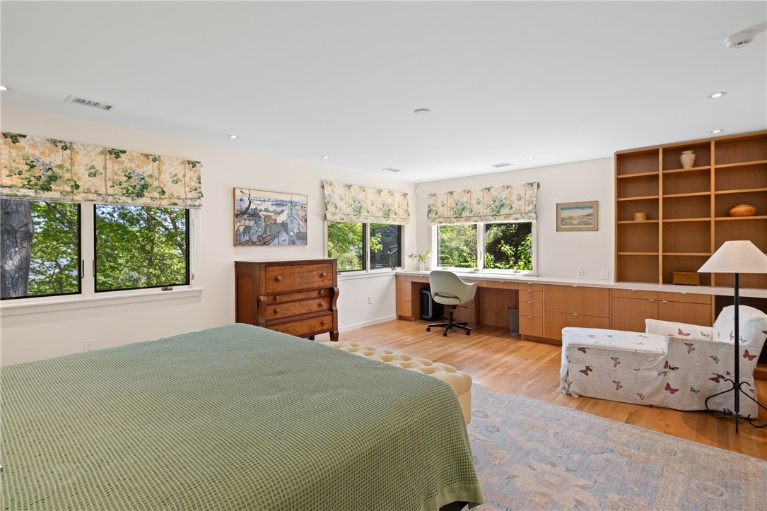 4 Alpond Drive