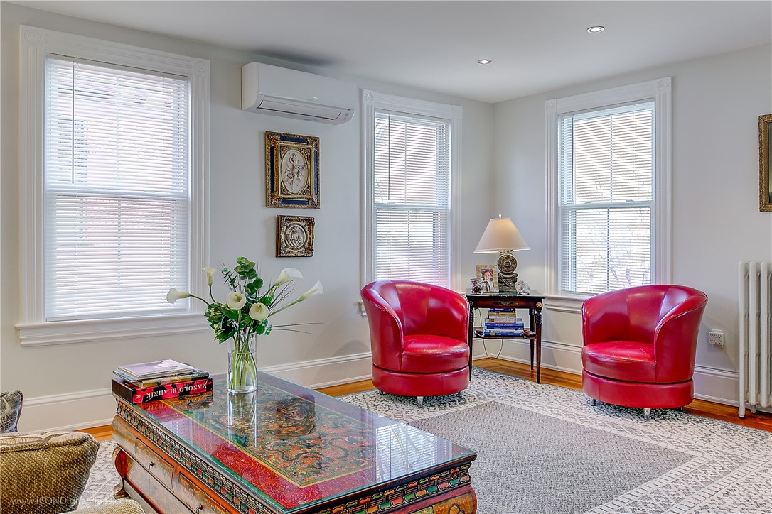 11 Dresser Street 2