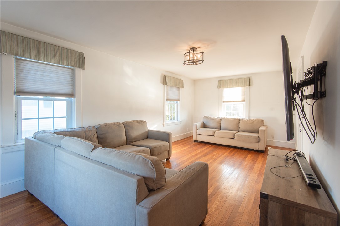 204 Middle Road
