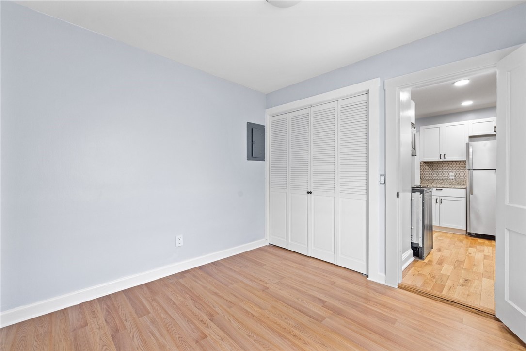 20 Bradley Terrace B