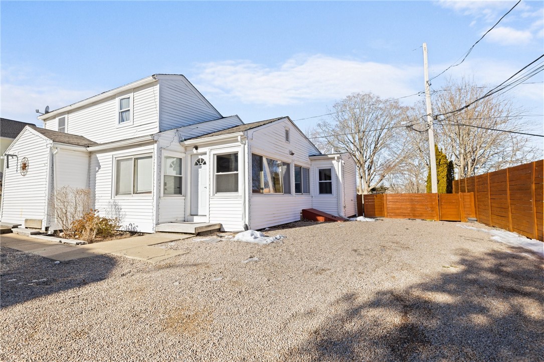 20 Bradley Terrace B