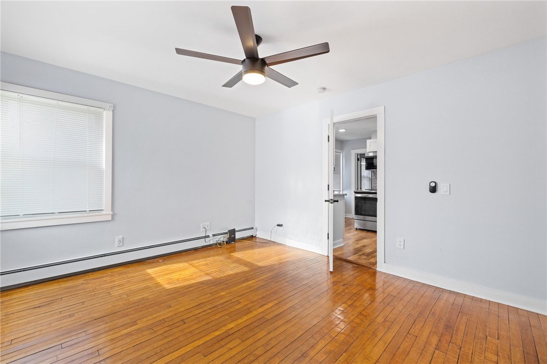 20 Bradley Terrace B