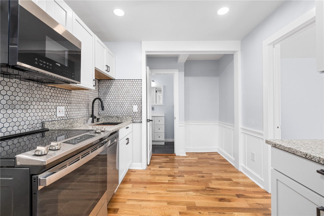 20 Bradley Terrace B