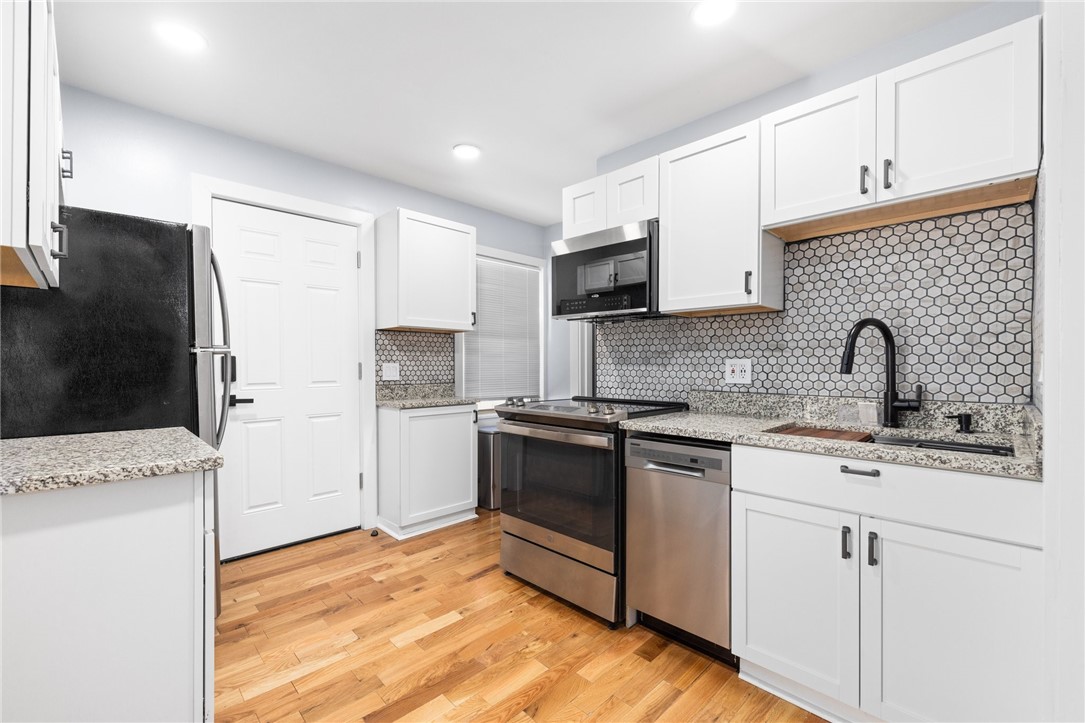 20 Bradley Terrace B