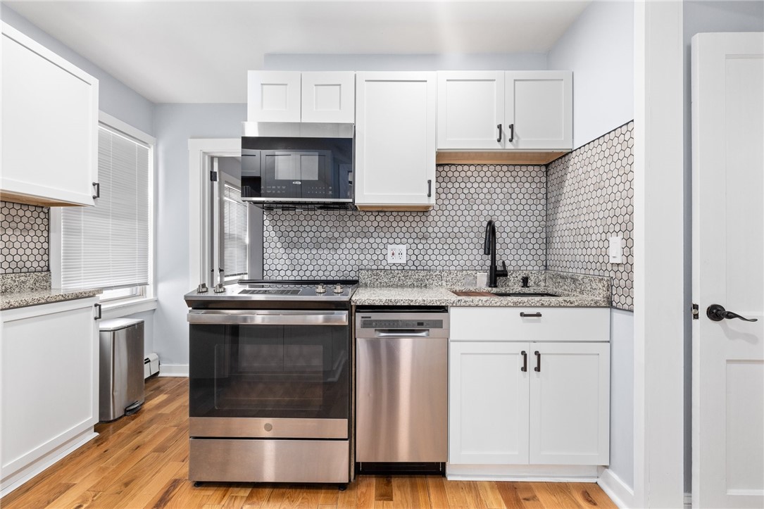 20 Bradley Terrace B