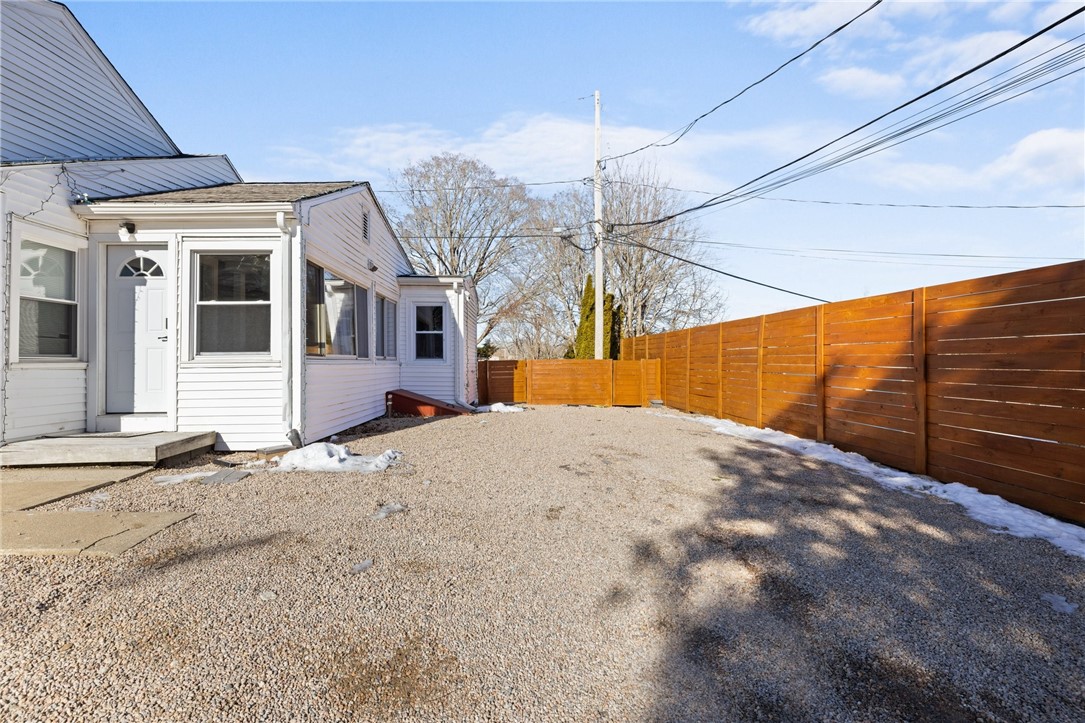 20 Bradley Terrace B