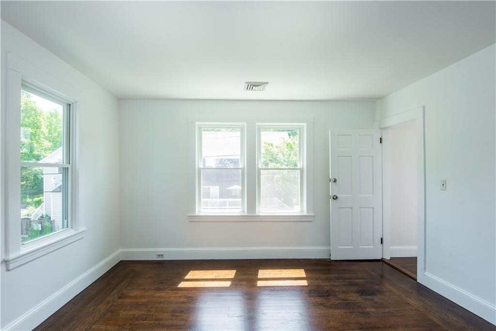 19 Earl Avenue 2