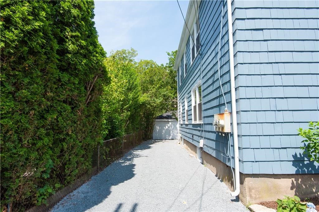 19 Earl Avenue 2