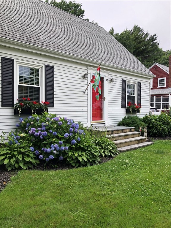 12 Hillside Avenue