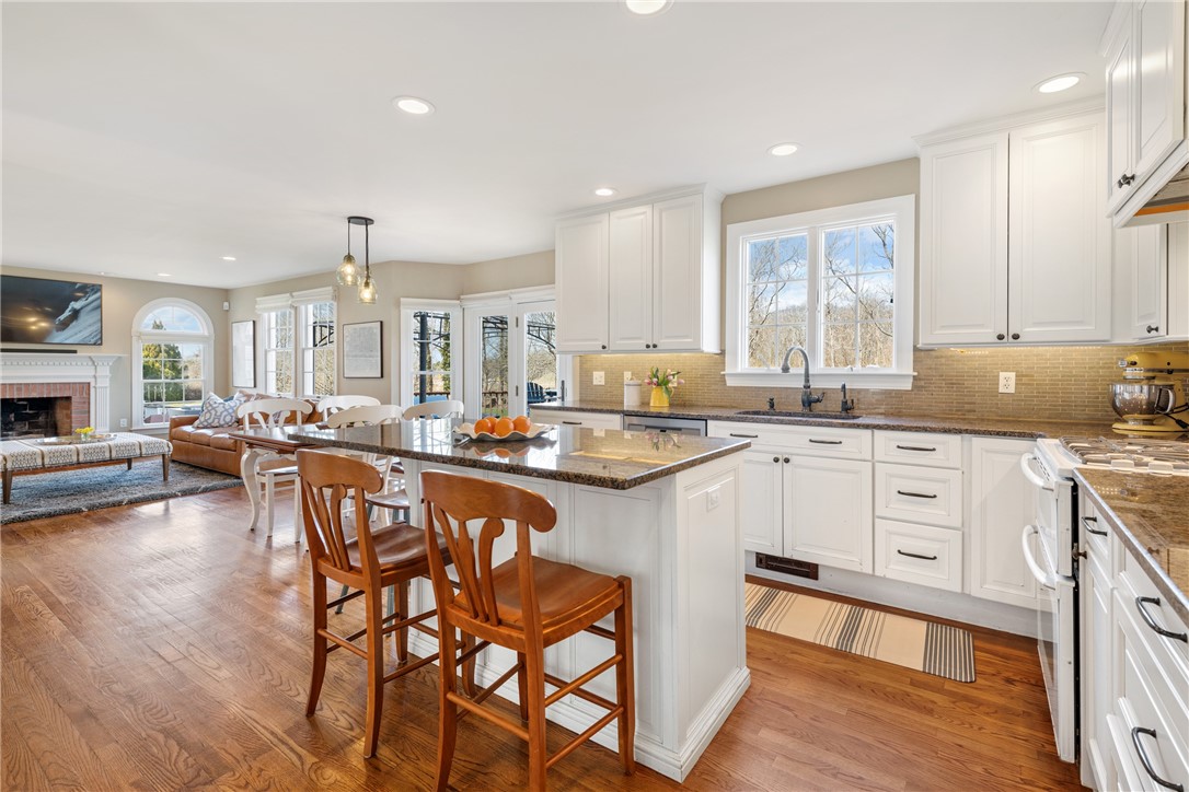 70 West Passage Drive