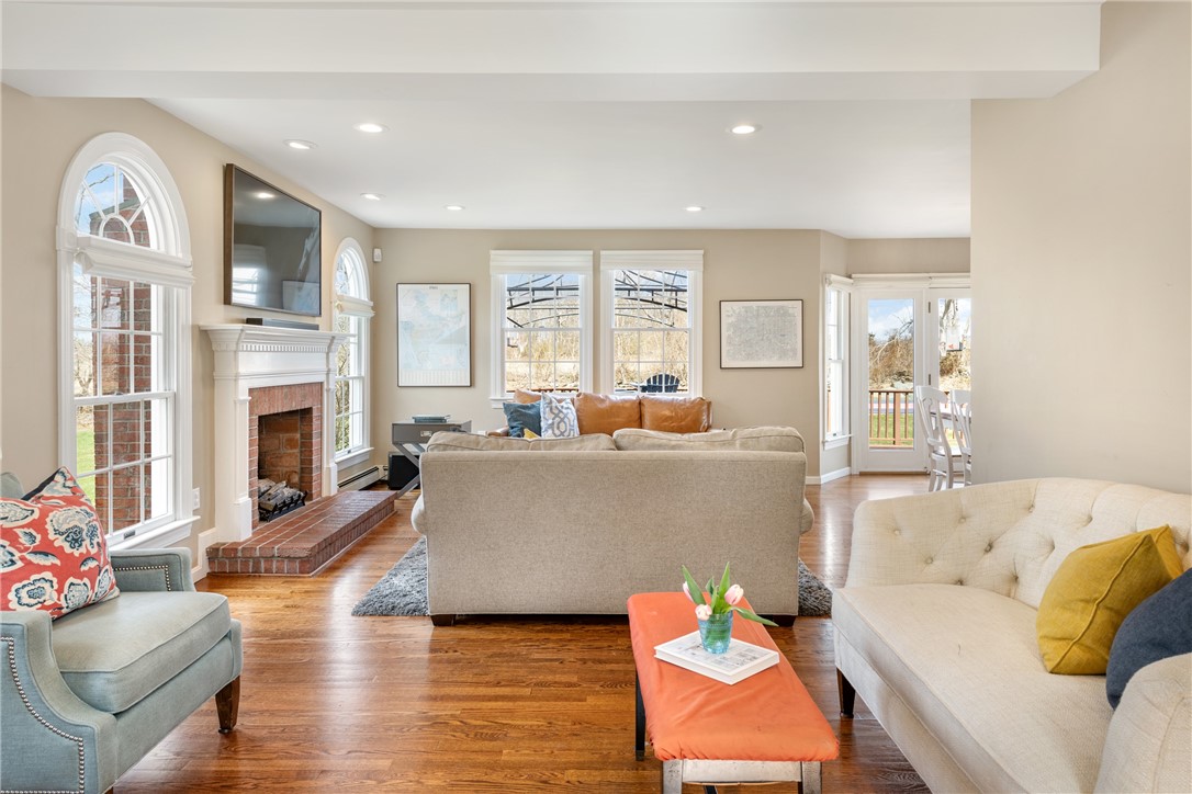 70 West Passage Drive