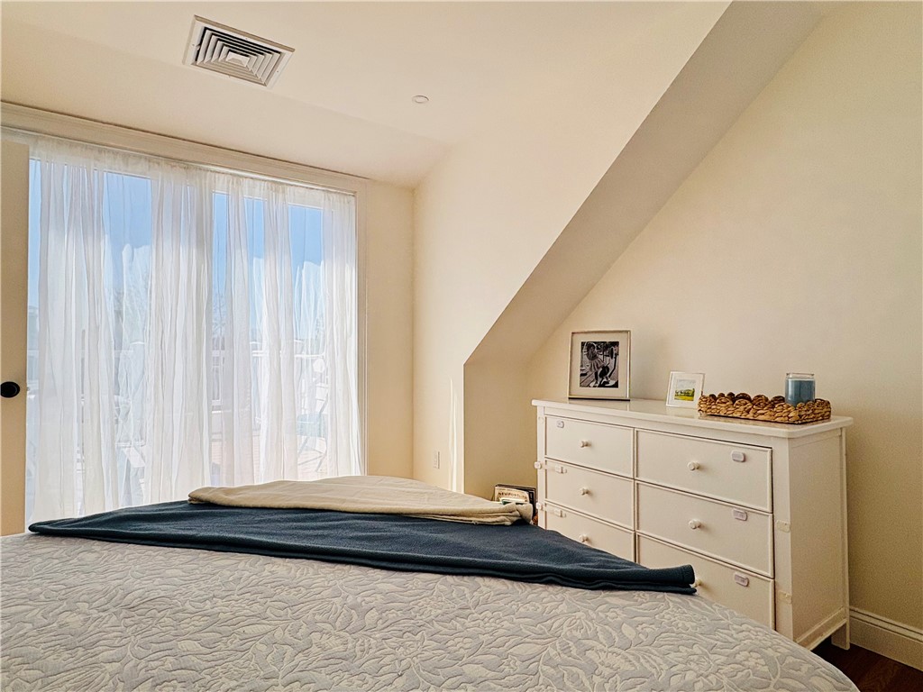 11 W. Narragansett Avenue 2