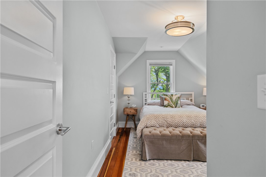 567 Bristol Ferry Road 3