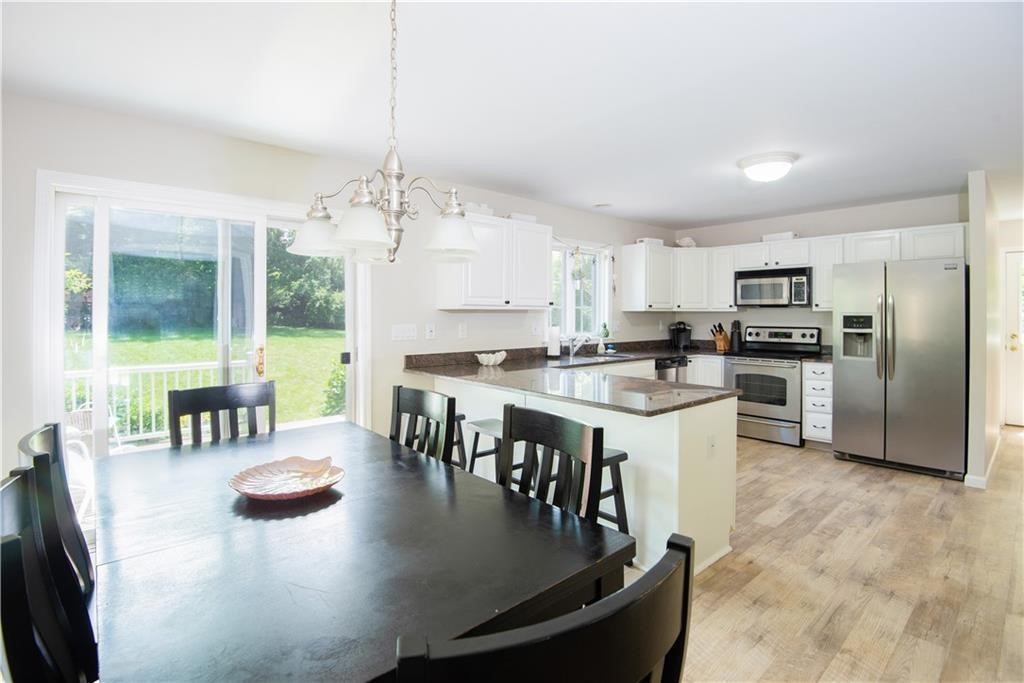 663 Aquidneck Avenue