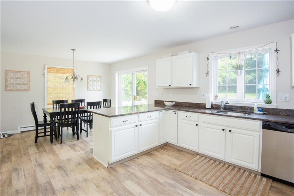 663 Aquidneck Avenue