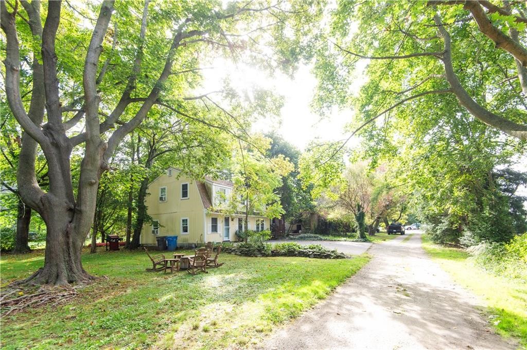 554 East Main Road