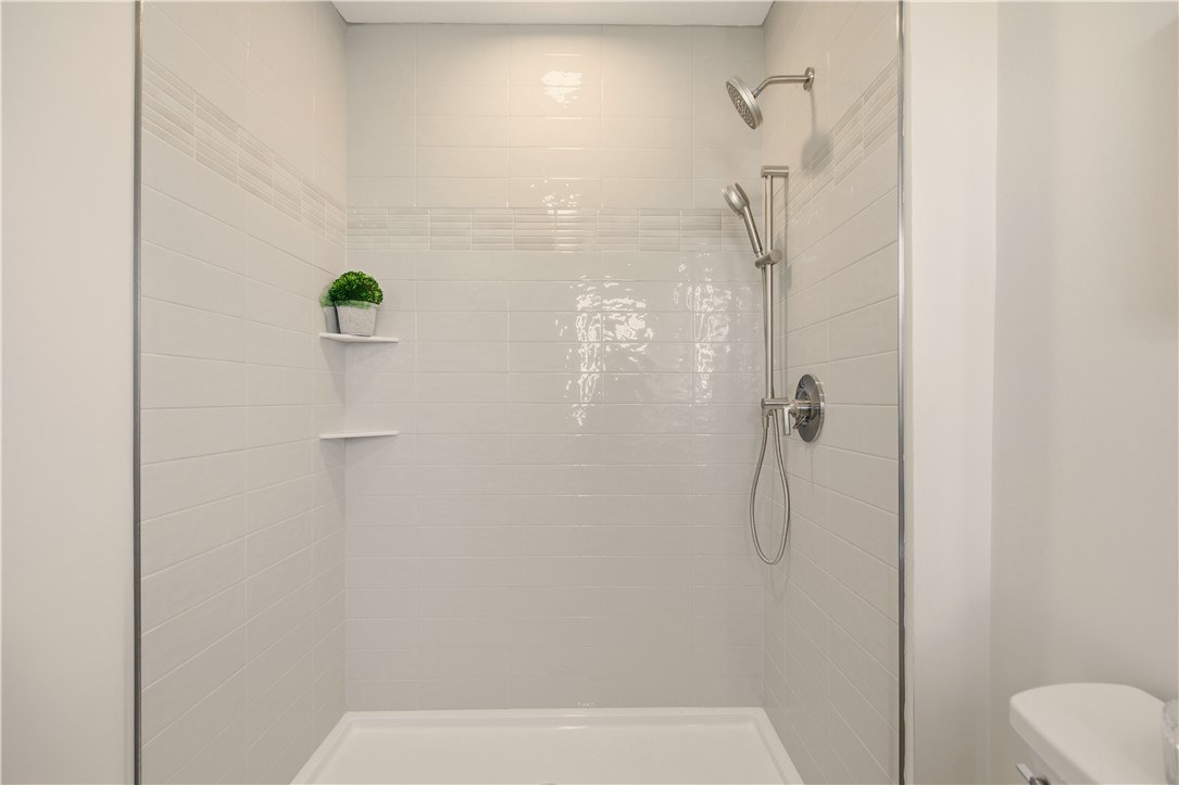 85 Bay View Avenue 2