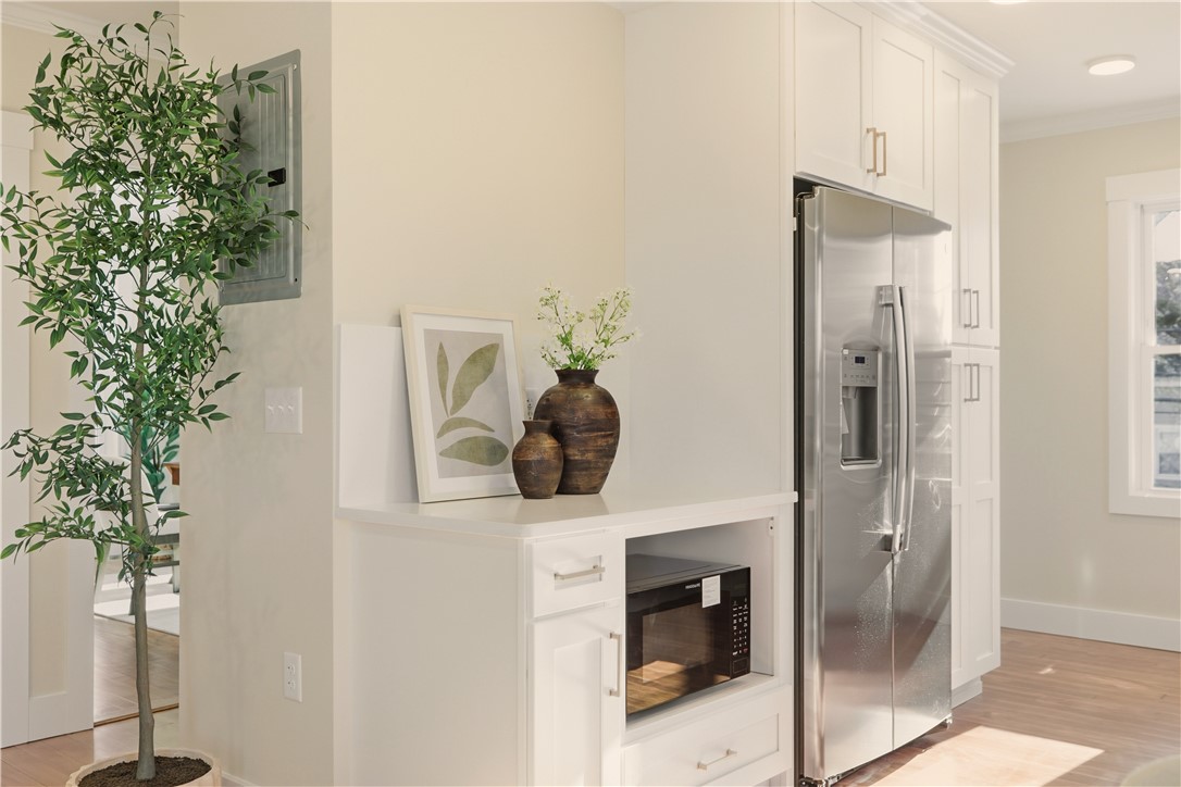 85 Bay View Avenue 2