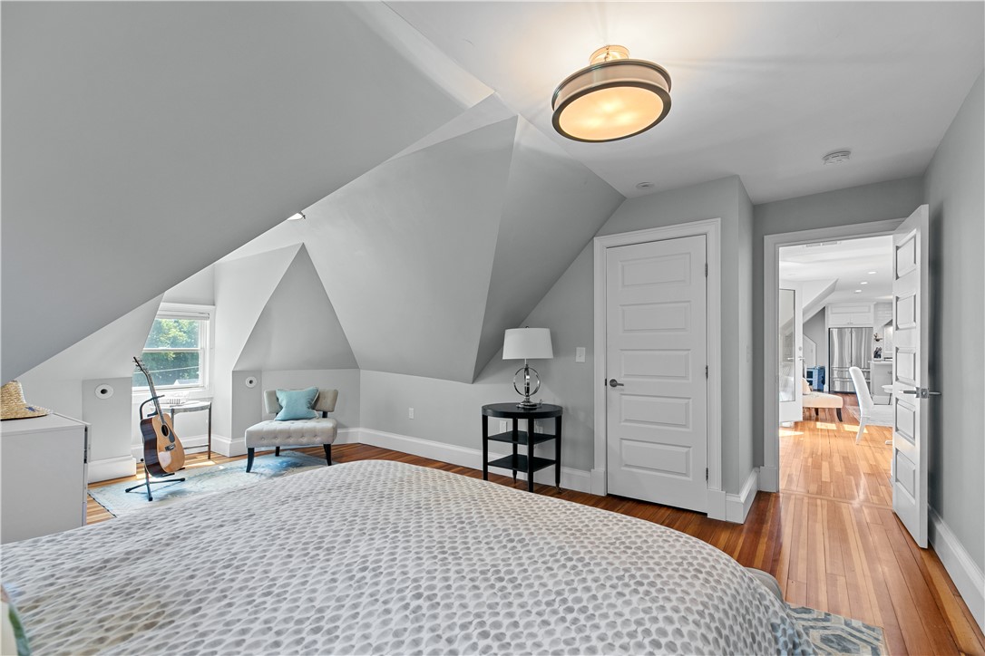 567 Bristol Ferry Road 3