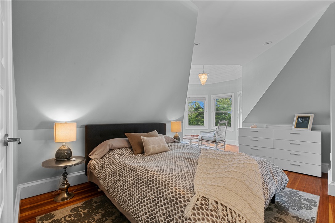 567 Bristol Ferry Road 3