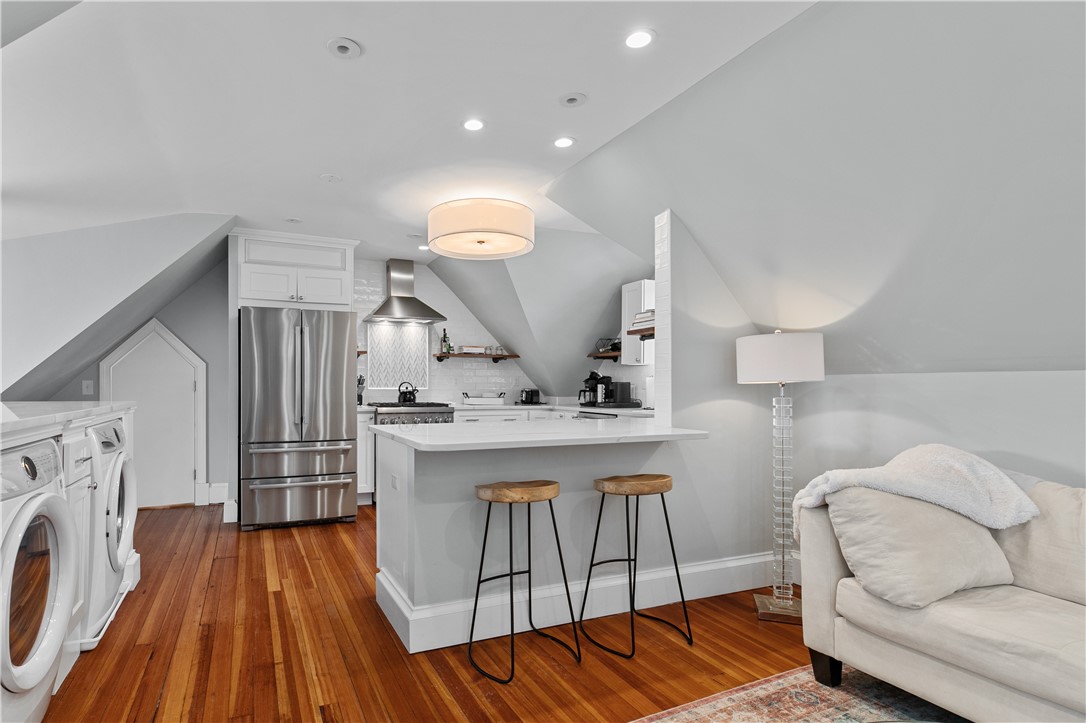 567 Bristol Ferry Road 3