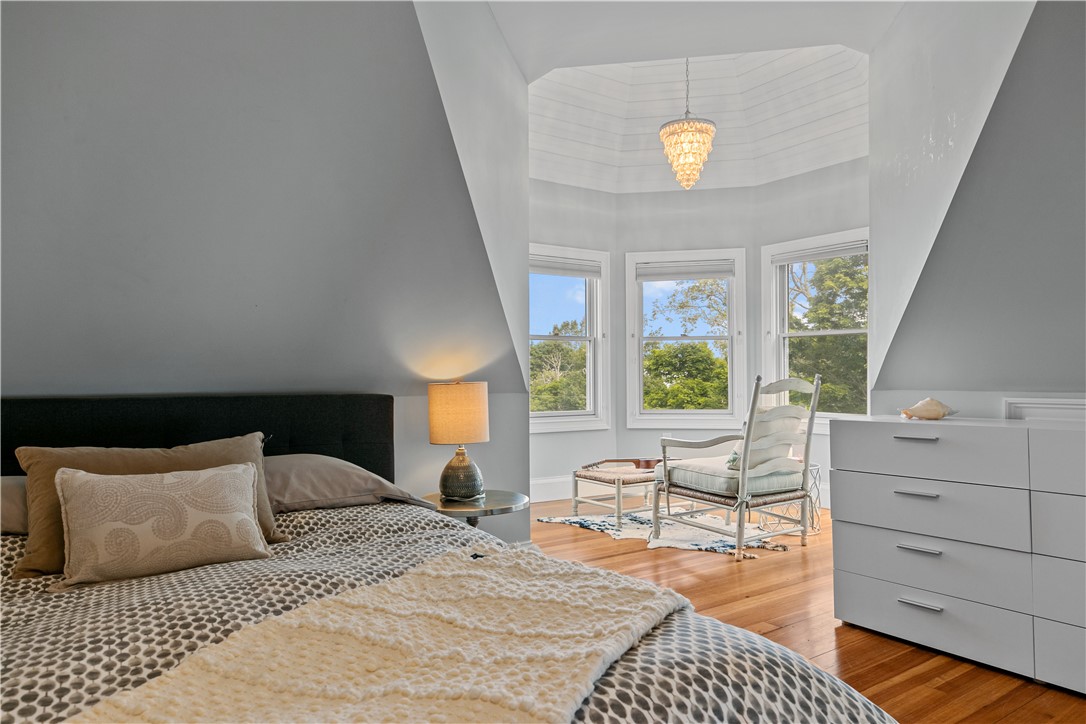 567 Bristol Ferry Road 3