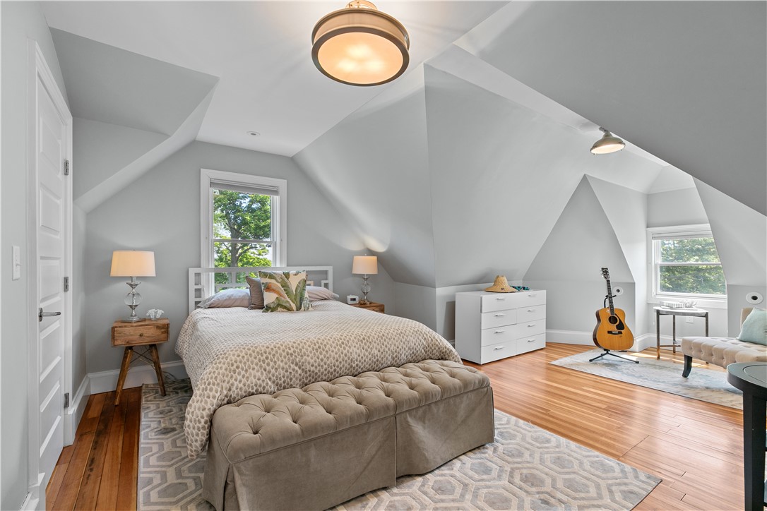 567 Bristol Ferry Road 3