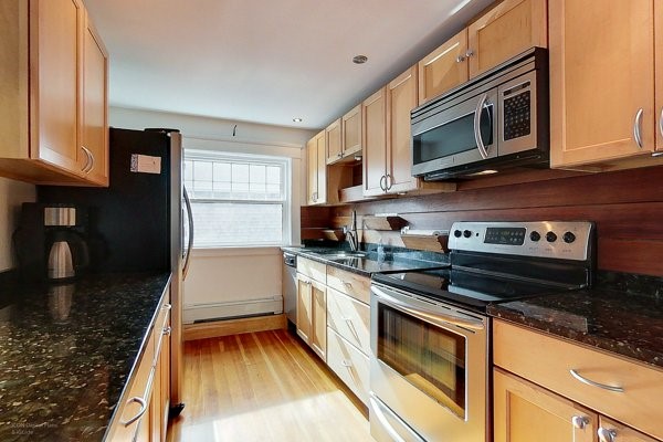 27 Vaughan Avenue