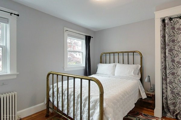 27 Vaughan Avenue
