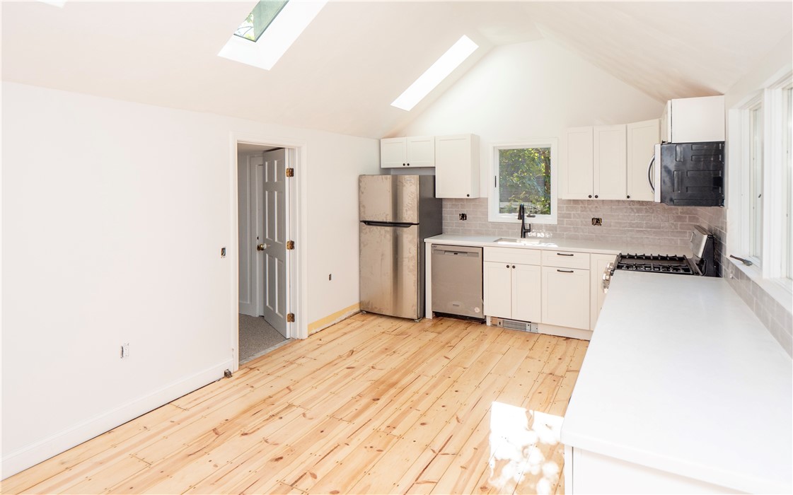 8 Pleasant Street 1