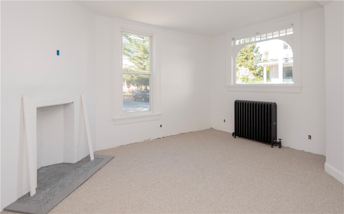 8 Pleasant Street 1
