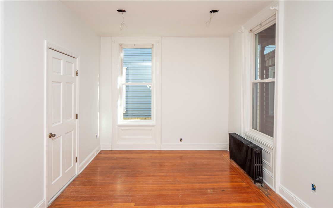 8 Pleasant Street 1