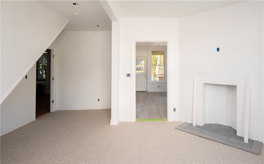 8 Pleasant Street 1