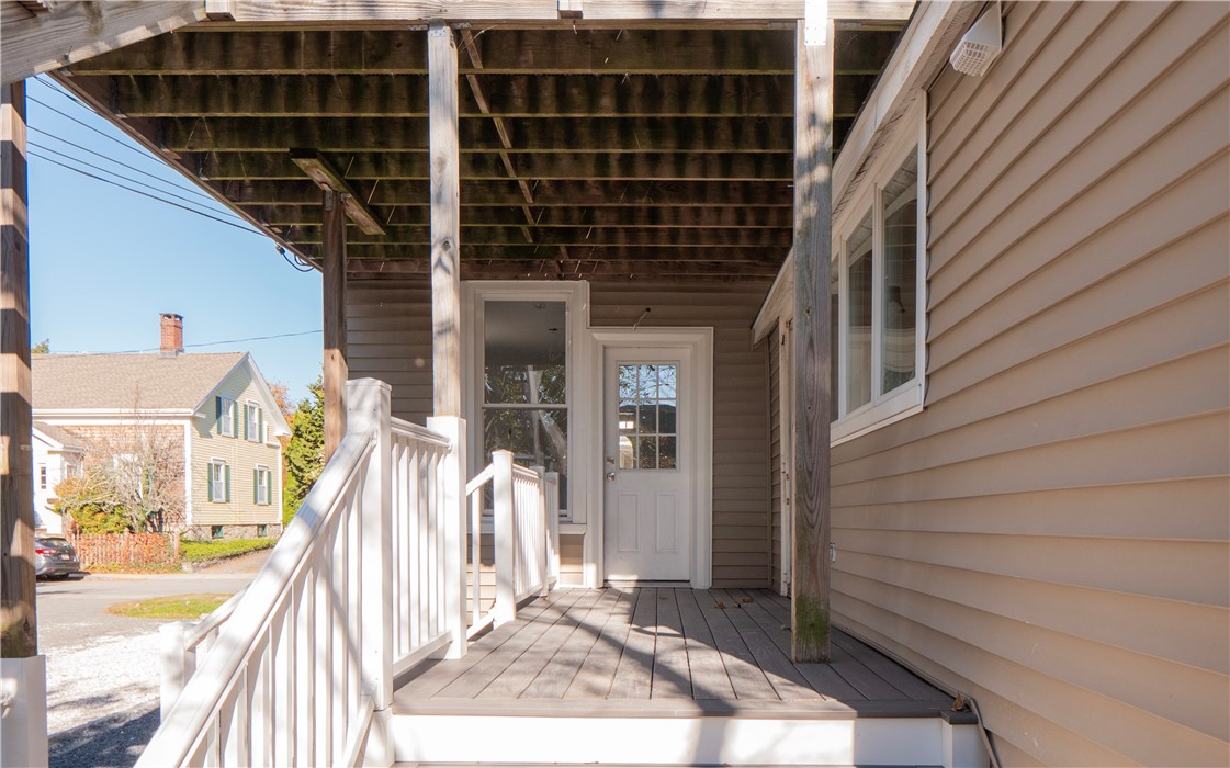 8 Pleasant Street 1