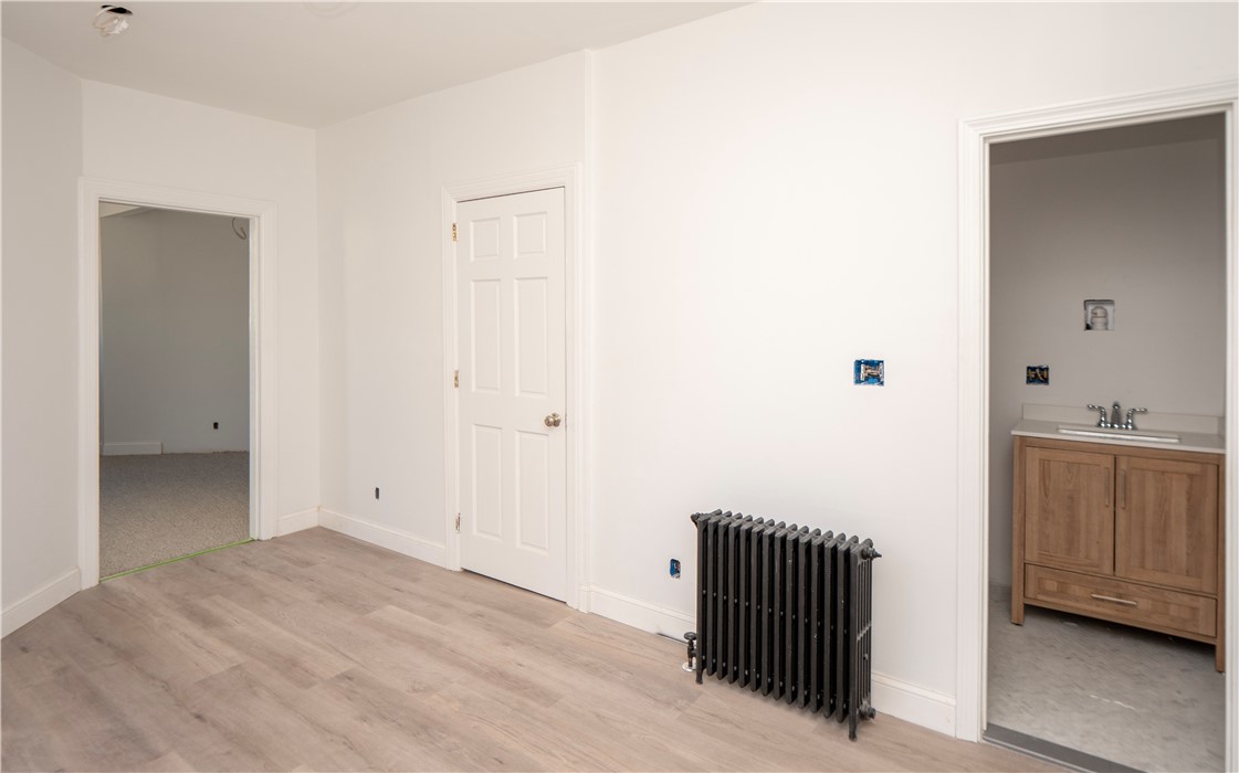 8 Pleasant Street 1