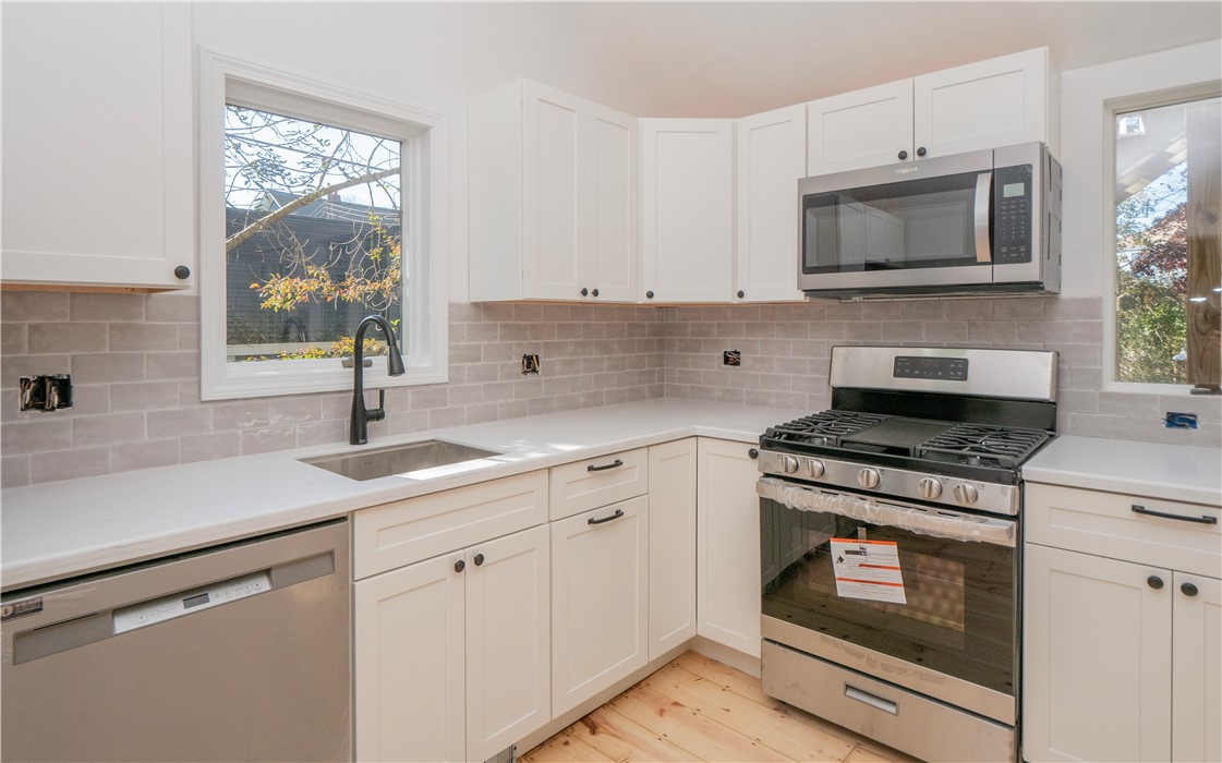 8 Pleasant Street 1