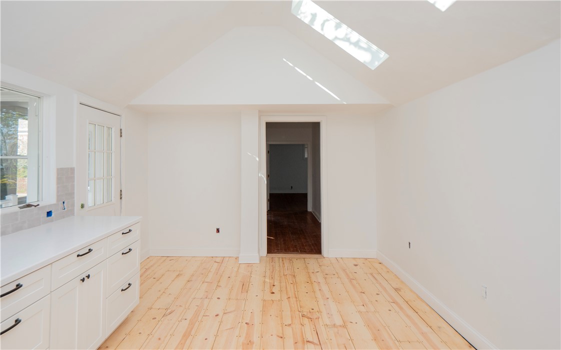 8 Pleasant Street 1